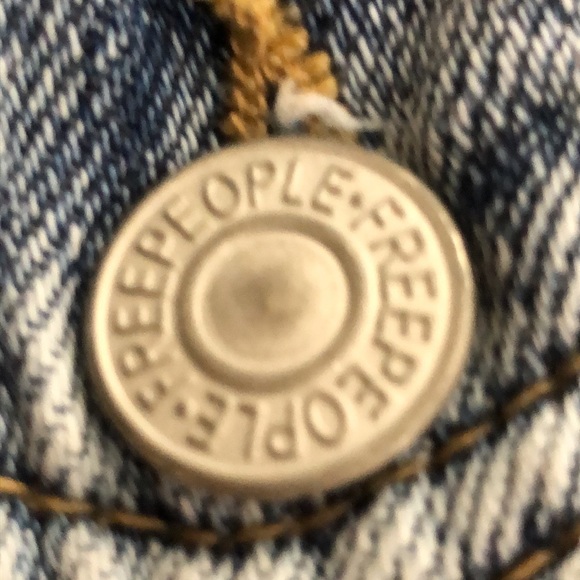 Free People light wash denim jacket - Picture 7 of 8